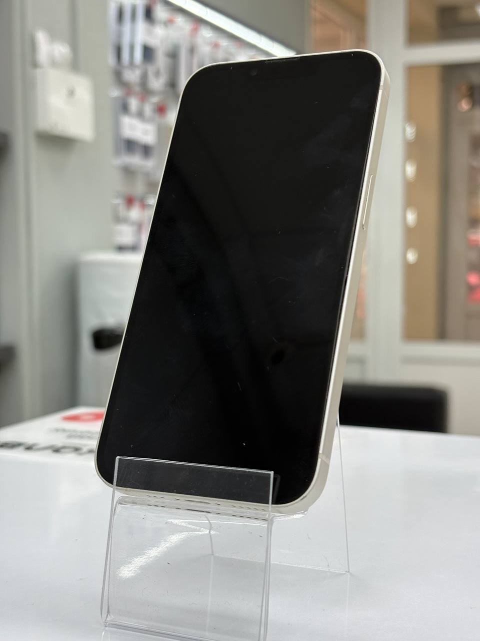 iPhone 13 128Gb Starlight (57% / Без коробки) - БУ . .