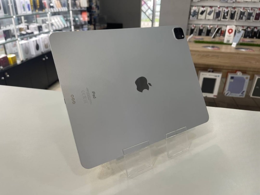 iPad Pro 12.9'' (2020) 256Gb Wi-Fi Silver (Без коробки) - Б/У