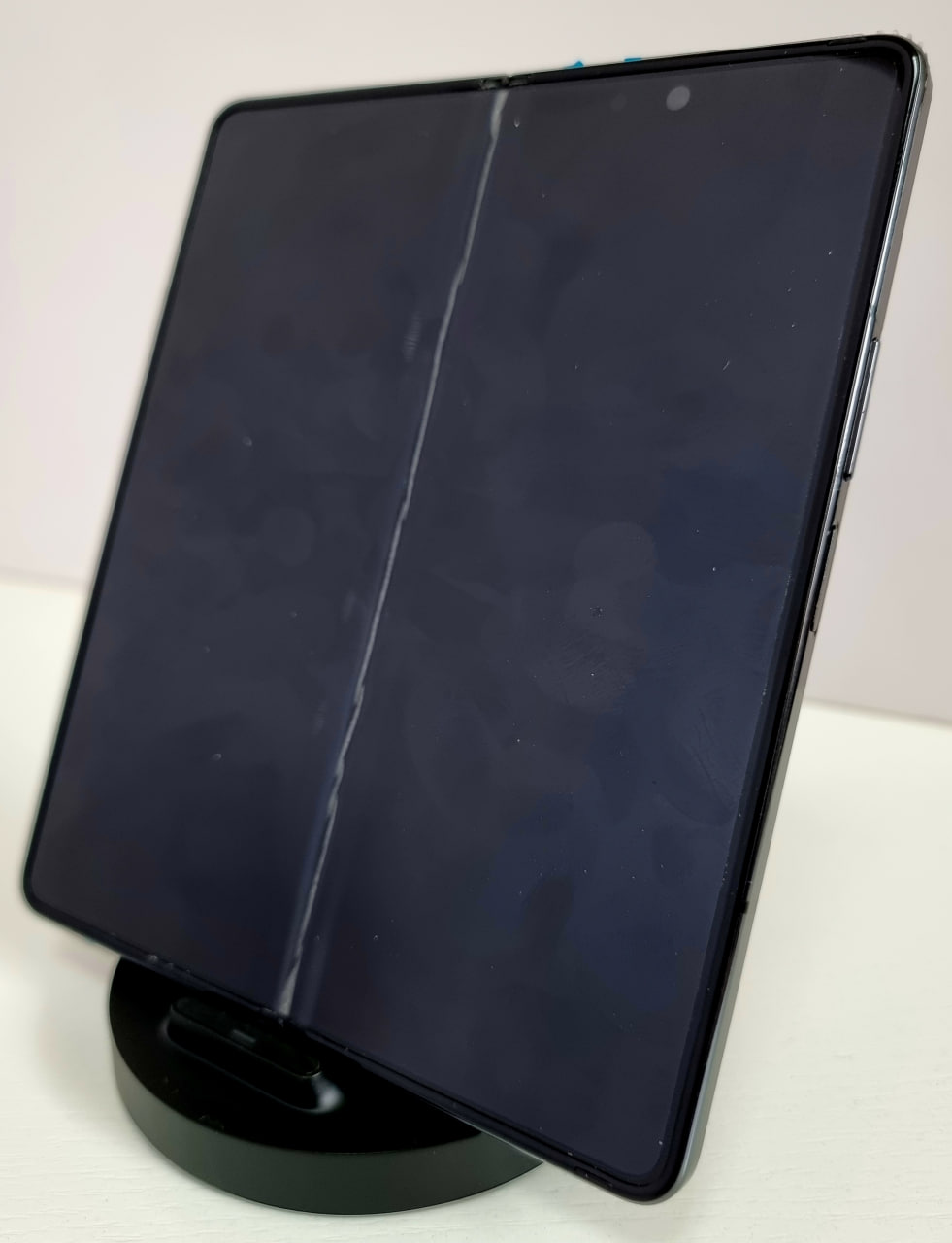 Samsung Z Fold5 5G 12/512 Graphite - БУ (без коробки / не работает внутренний экран)