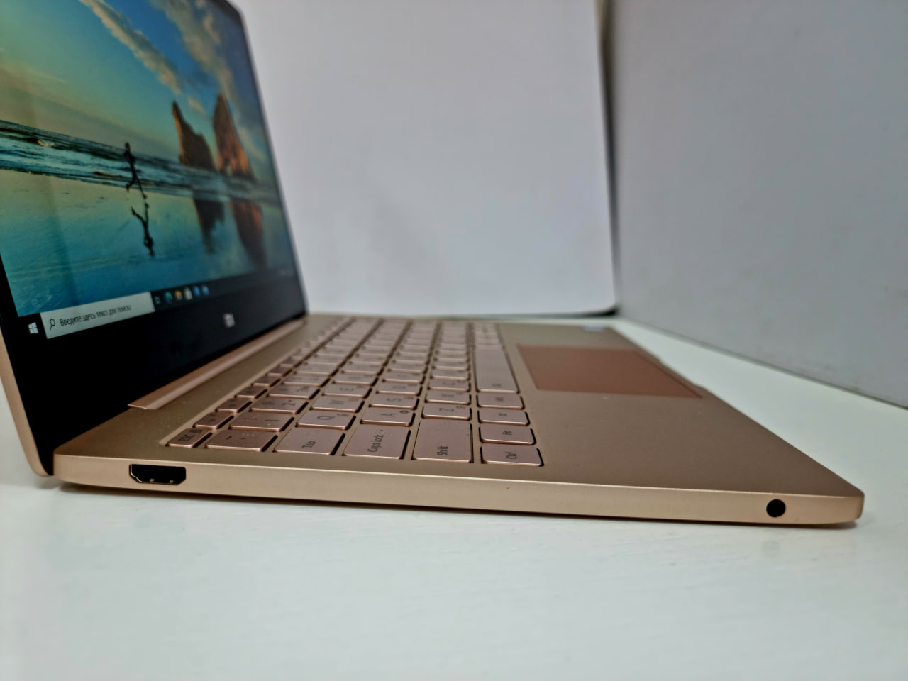 Ноутбук Xiaomi Mi Notebook Air 12 Gold (intel m3-7Y30 / 4Gb/ 250Gb/ Intel(R) Graphics 615) - Б/У