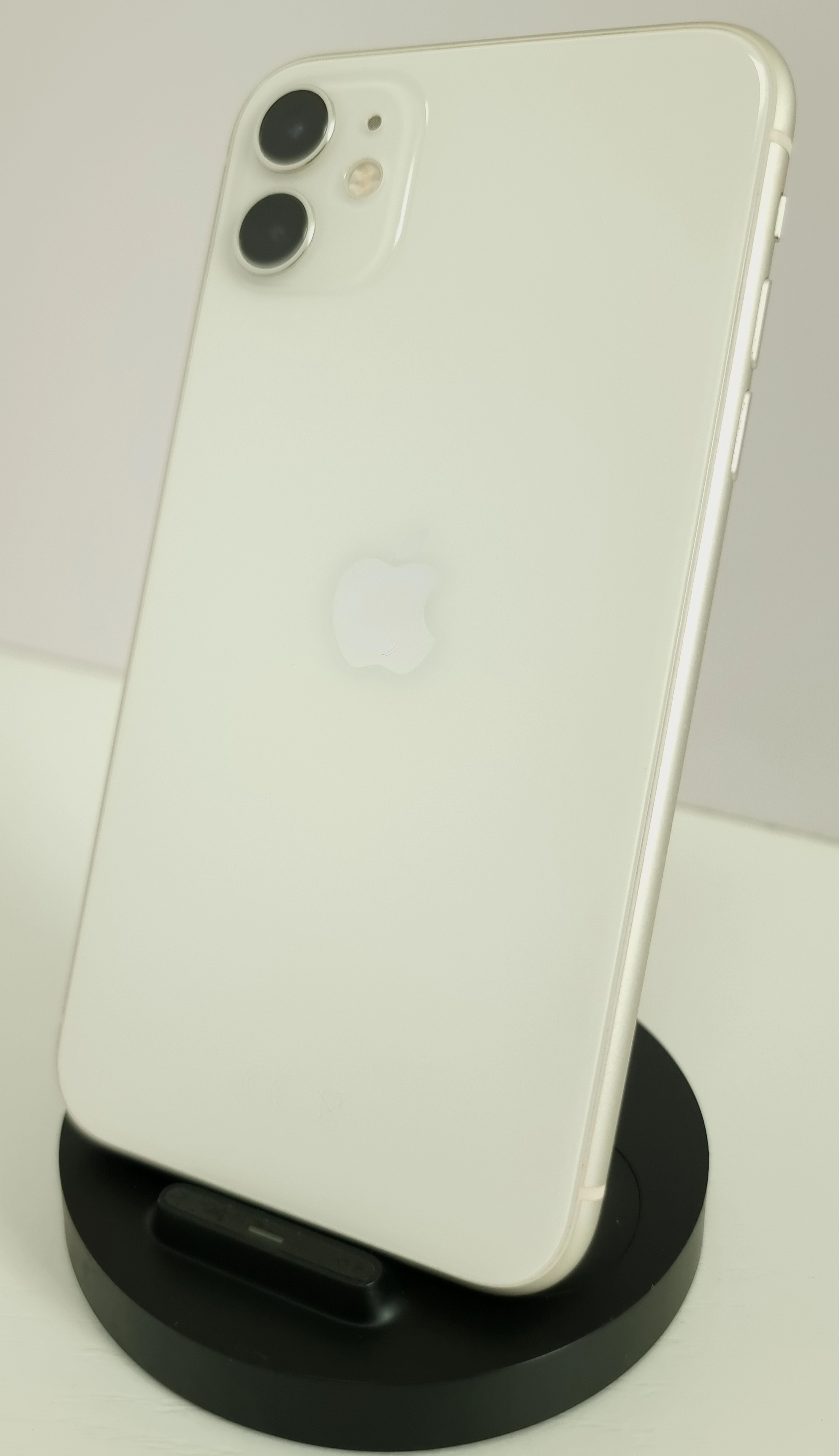 iPhone 11 128Gb White (77% / Без коробки / Темные полосы на экране) - Б/У . . +